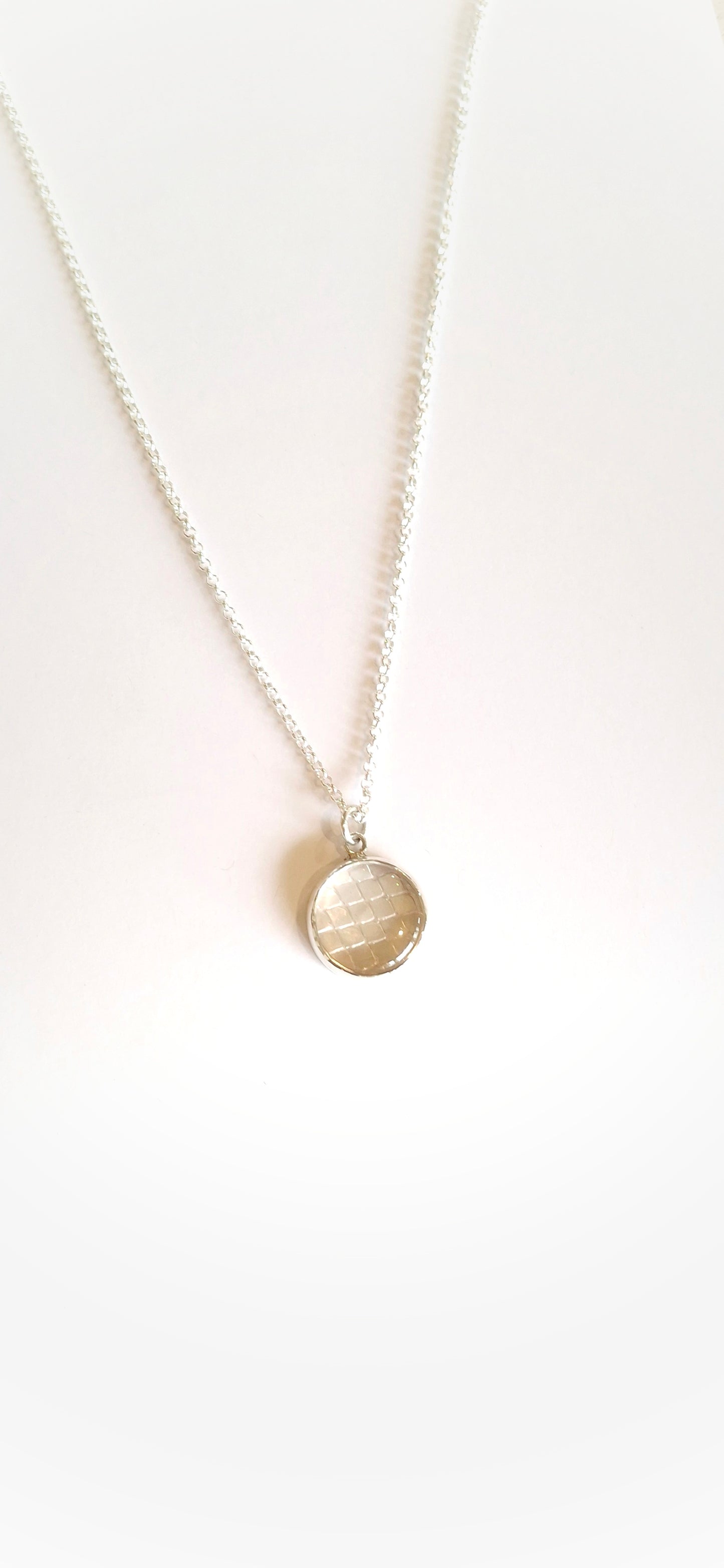 Zilveren collier met rozenkwarts hanger