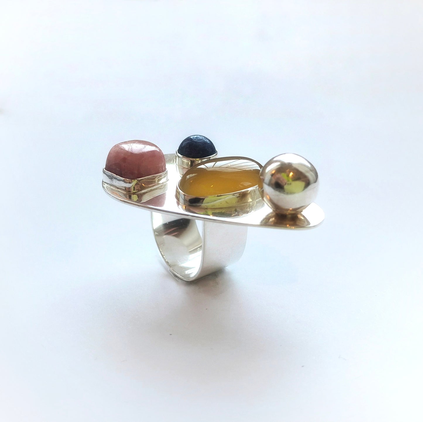 Pointe Ring 08