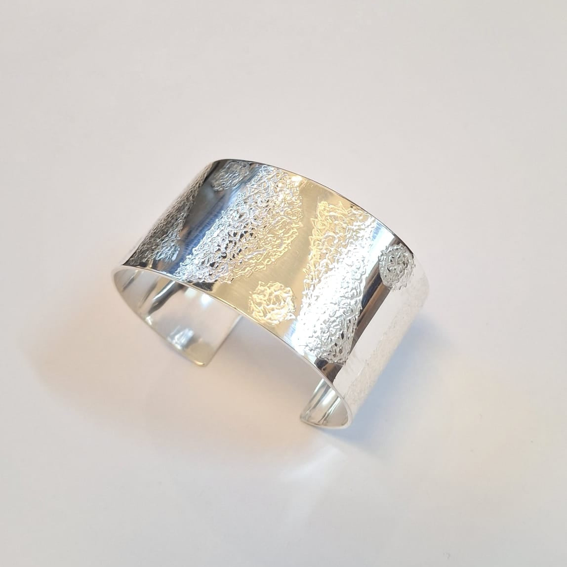Brut Cuff 02